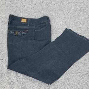 Bandolino Dark Wash Jeans!